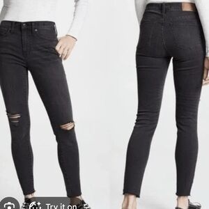Madewell Black Skinny Jeans with Knee Rips 9” rise 25P